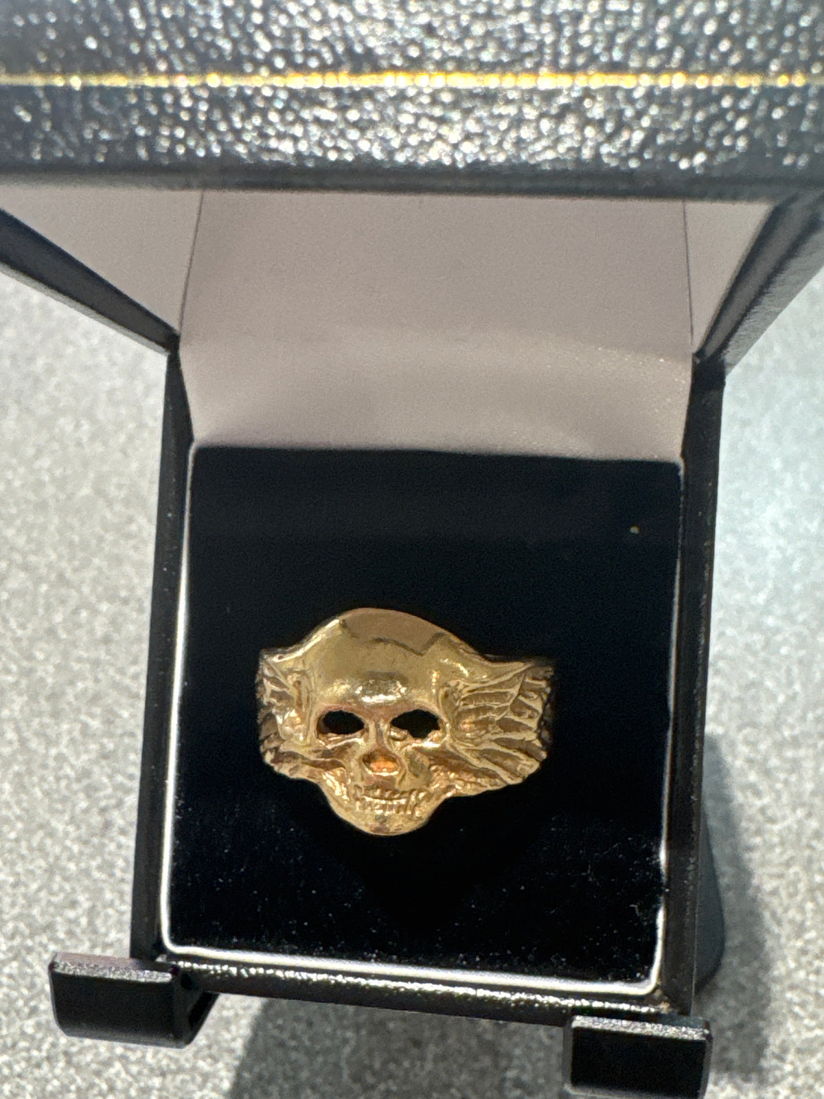 9ct skull ring size w