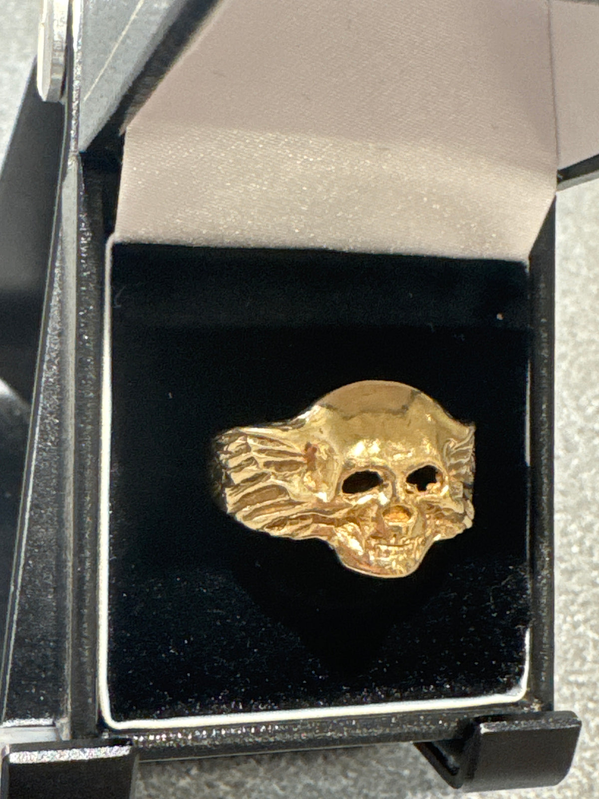 9ct skull ring size w