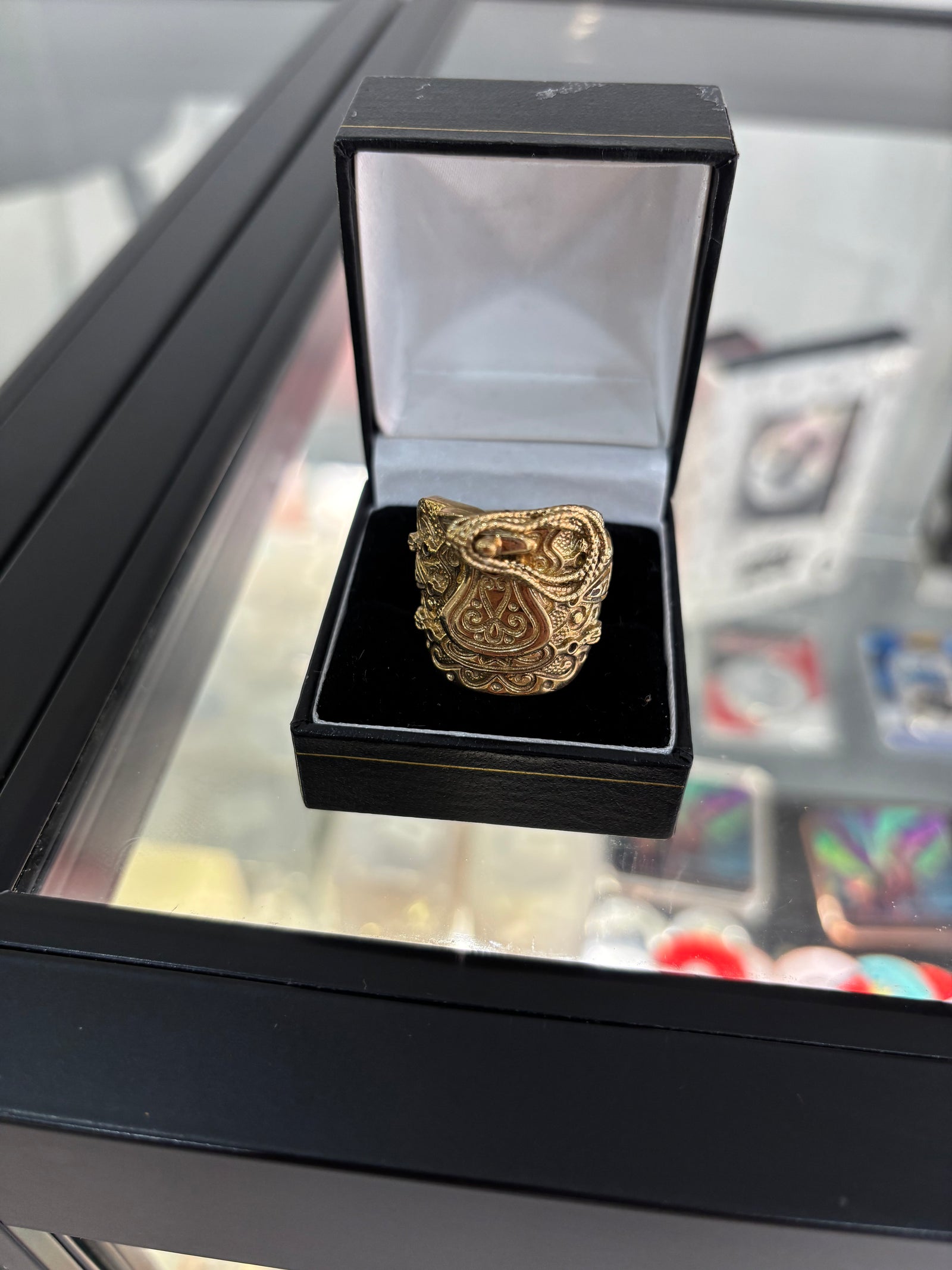 9ct saddle ring