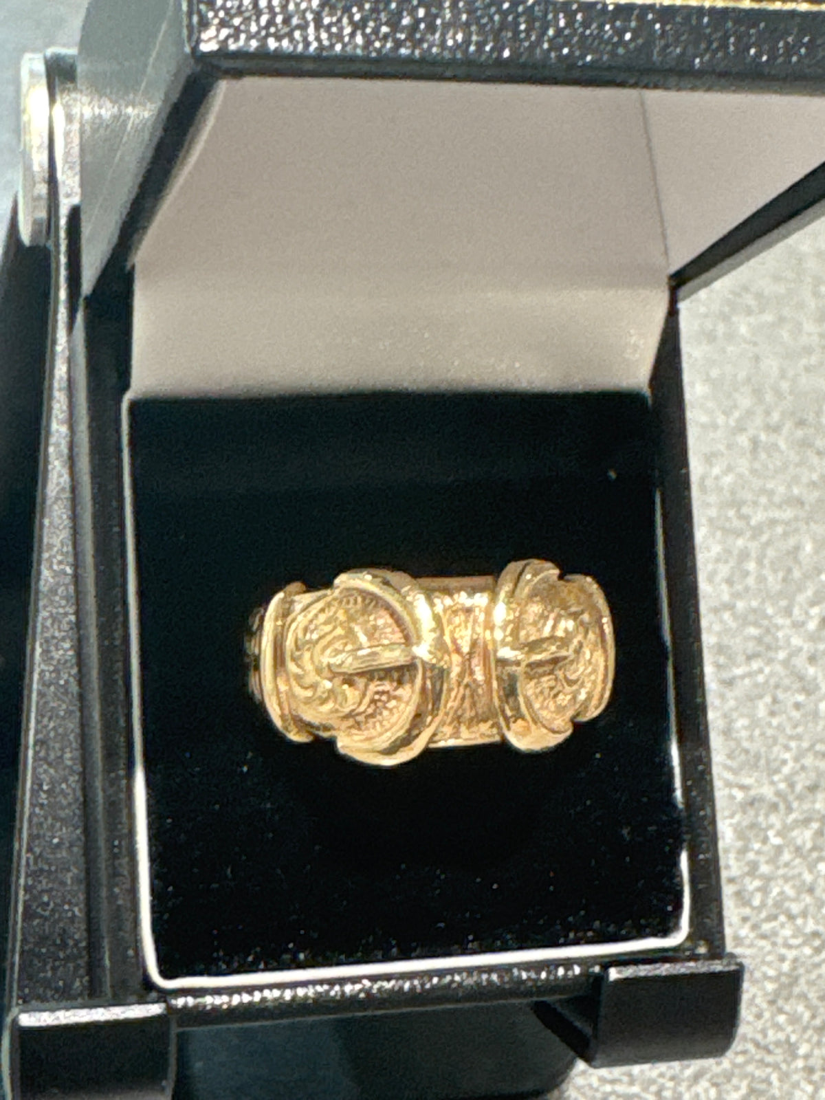9ct gold buckle ring size w