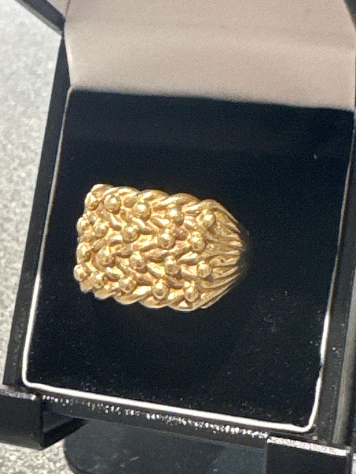 9ct keeper ring size v