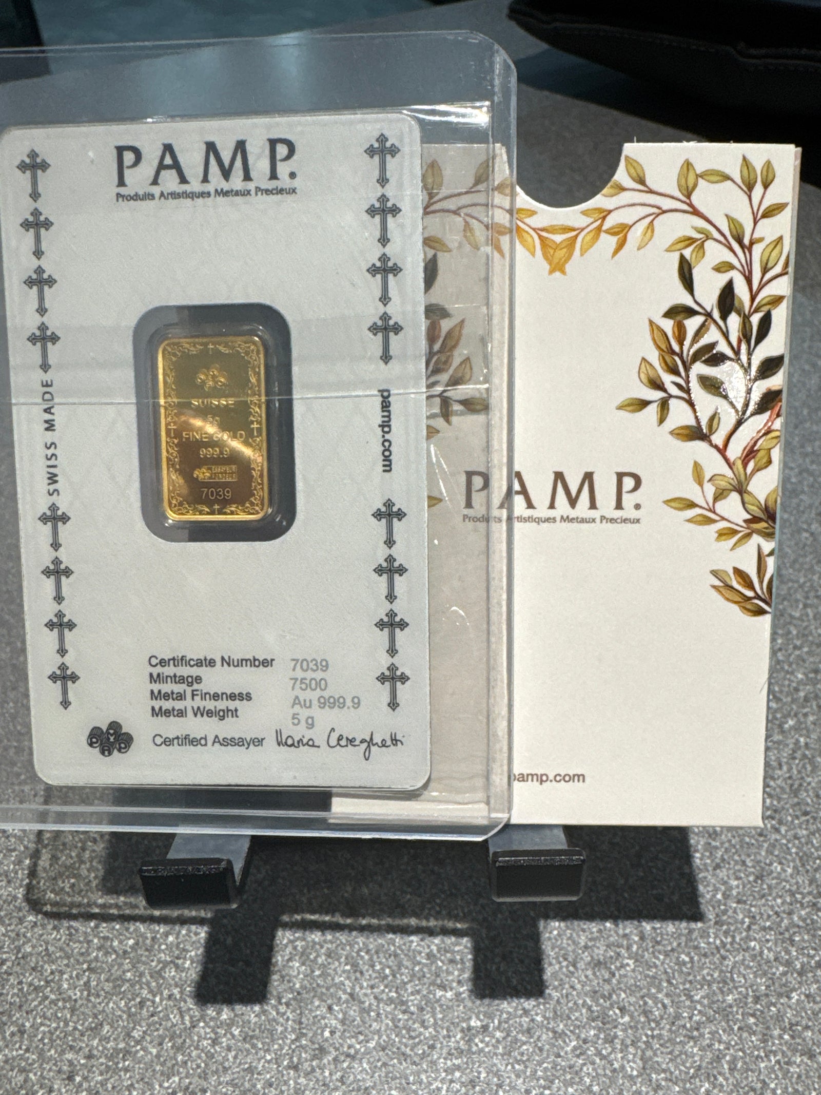 Pamp 5grams 24ct fine gold cross of Christianity bar